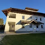 Apartments Vila Velickovic