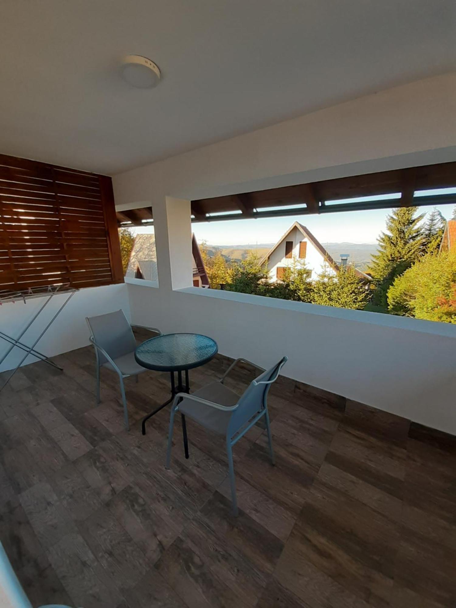 Apartment Velickovic *
